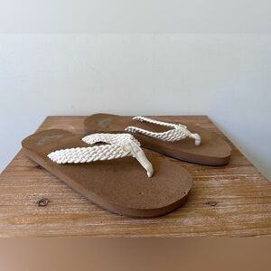 Roxy | US 8 | NWT Natural Women’s Woven Strap Sandal